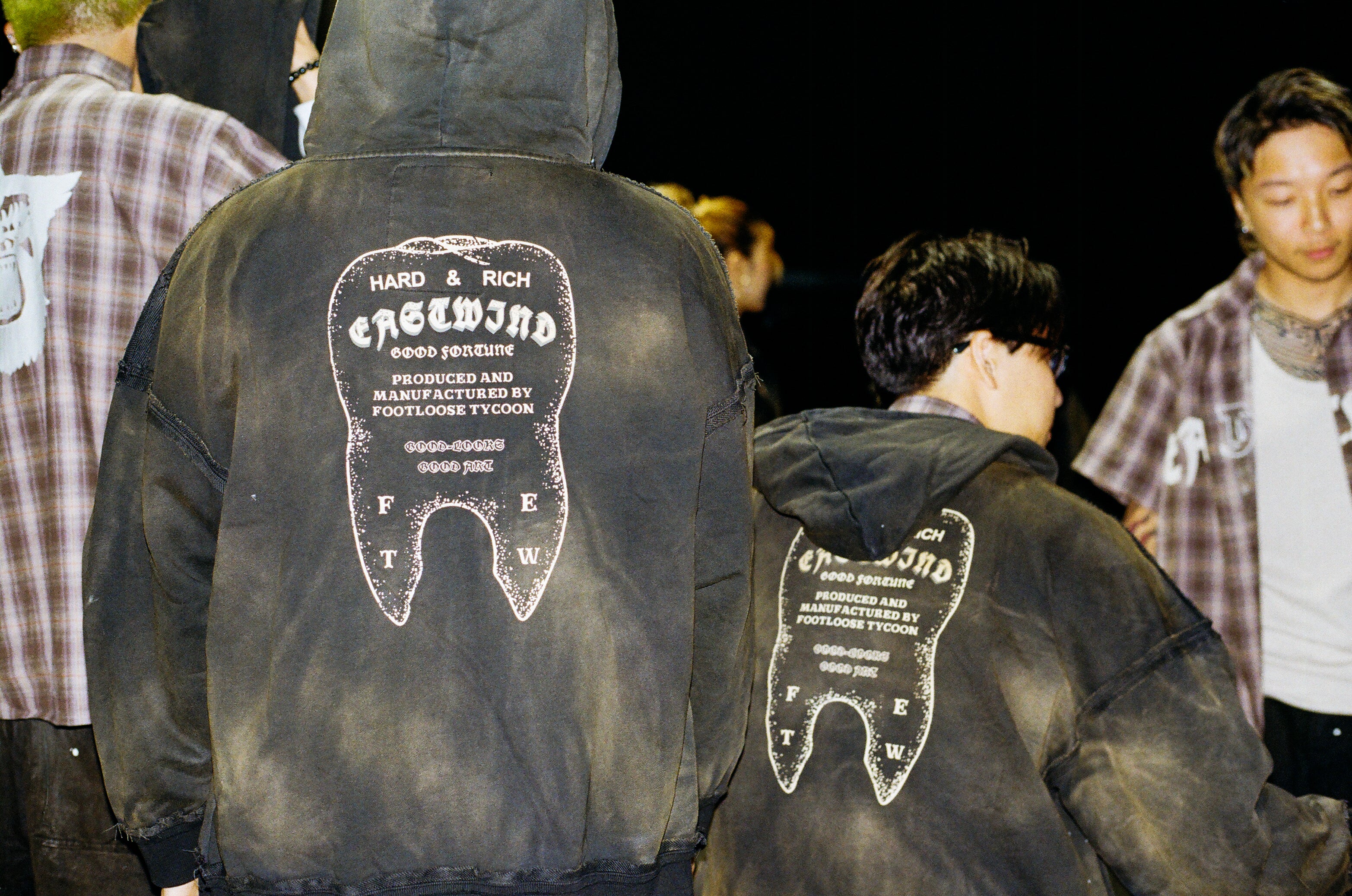 EASTWIND X FOOTLOOSE TYCOON 
“TOOTH” Overdyed Zip-Up Hoodie