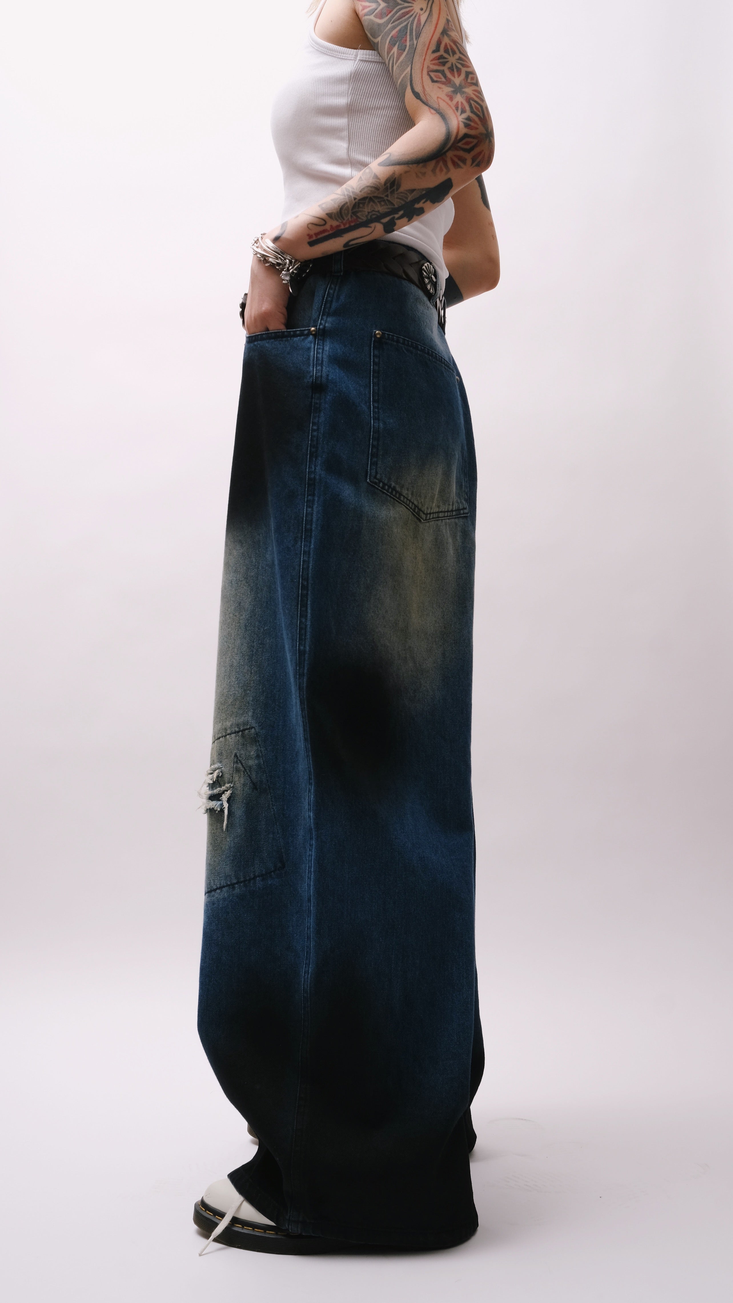 Footloose Tycoon Painted & Faded Wide-Leg Distressed Jeans